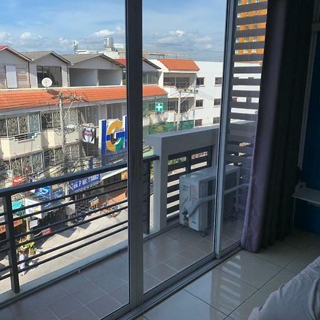 Retox Hotel Pattaya Exteriör bild