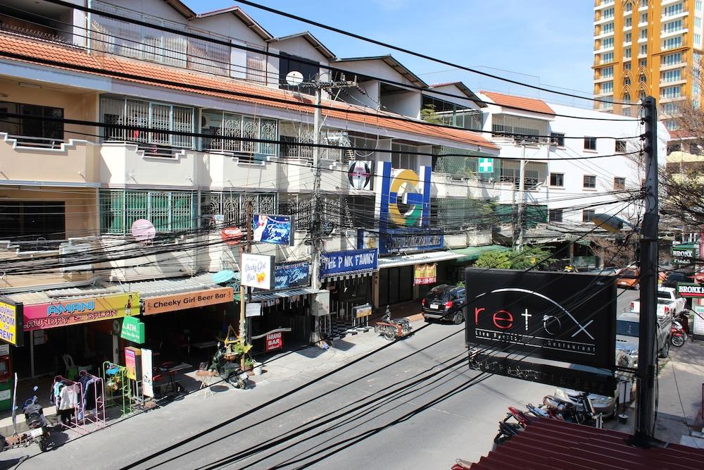 Retox Hotel Pattaya Exteriör bild