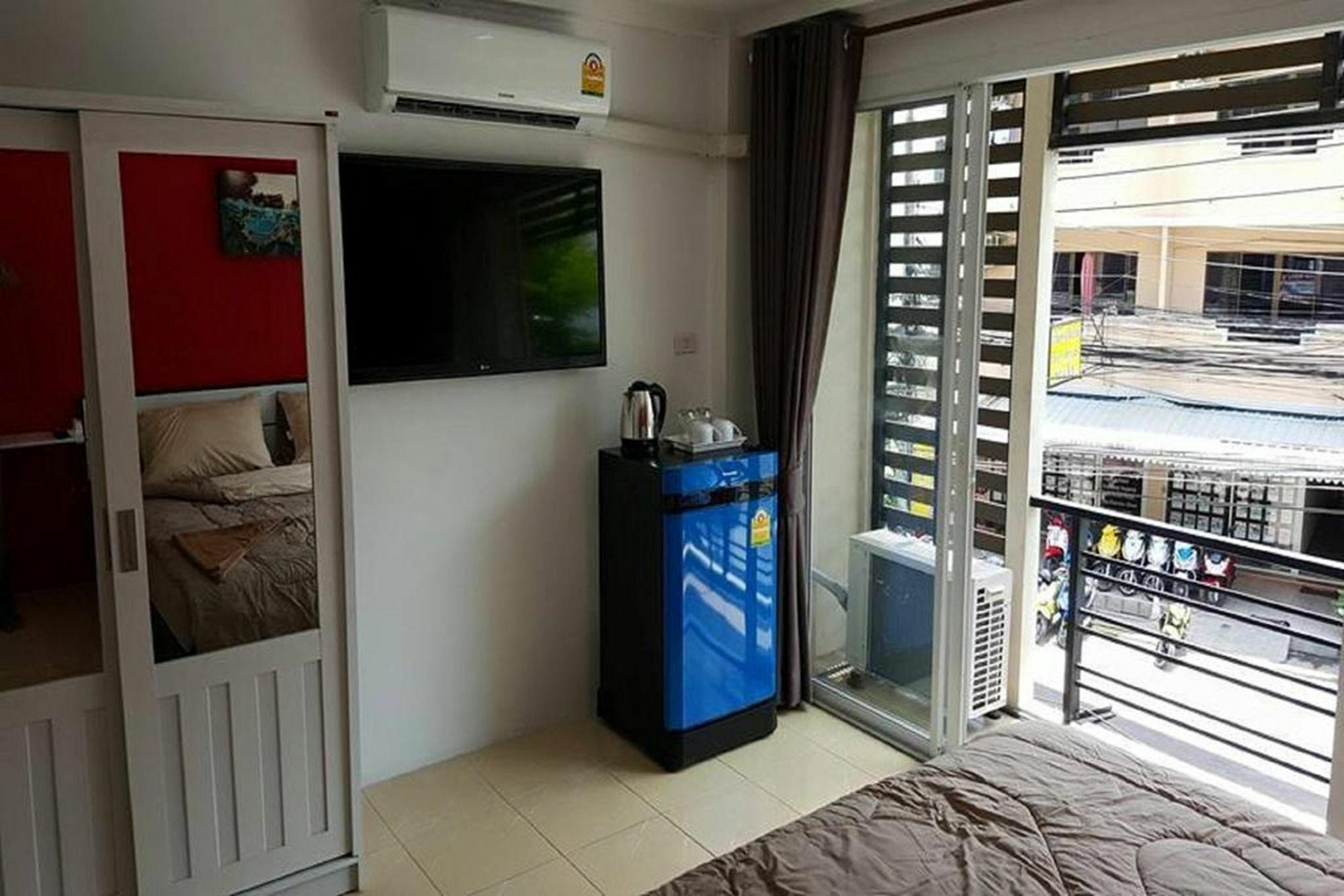Retox Hotel Pattaya Exteriör bild